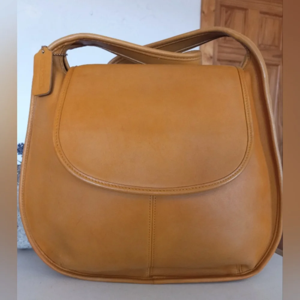 Coach ORIGINALS Large Ergo Flap Bag In Mustard #9029 - Picture 11 of 15